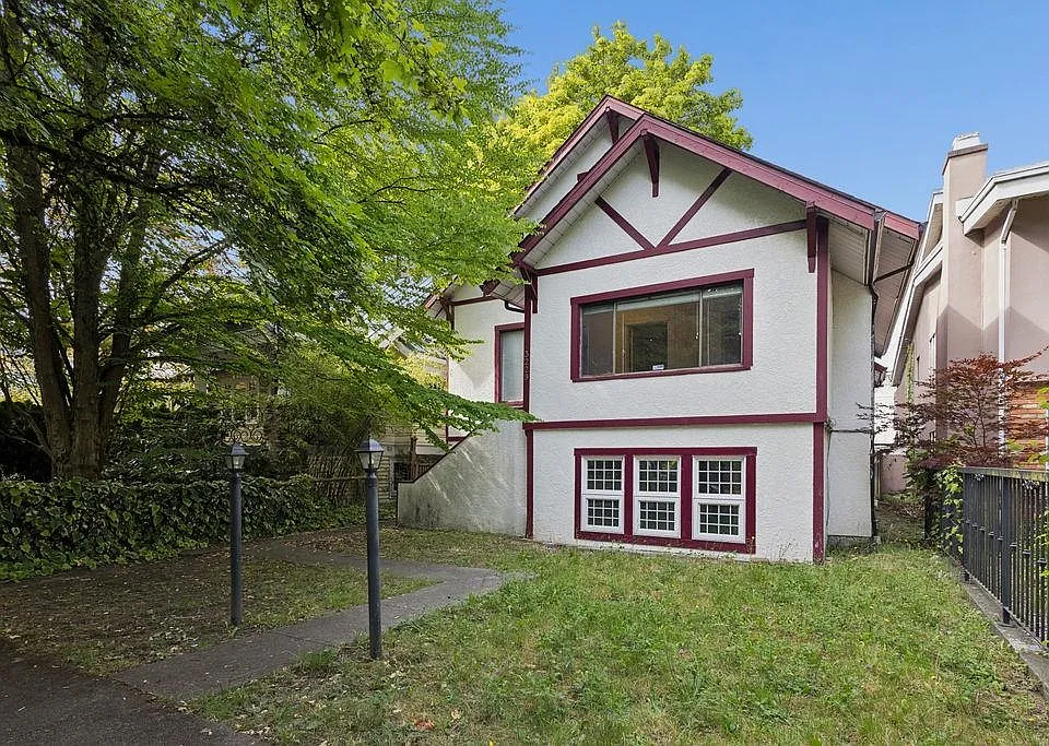 3229 W 11th Ave #GROUND LEVEL