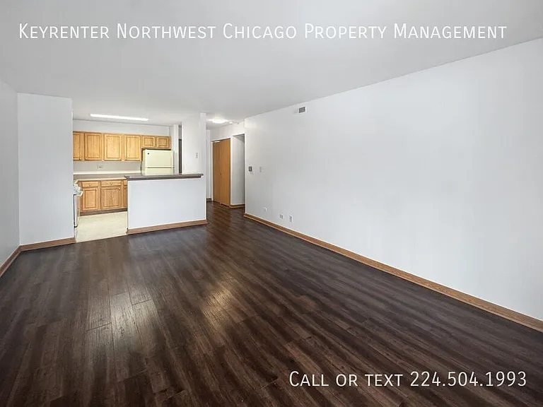 3000 Bayside Dr #107 — Photo 4