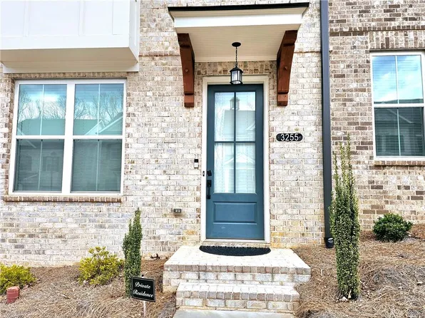 3255 Bartee Walk, Suwanee, GA 30024