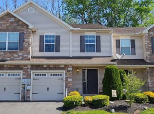 709 Caramist Cir, Sinking Spring, PA 19608
