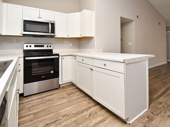 5th image of 1811 Saffron Pl