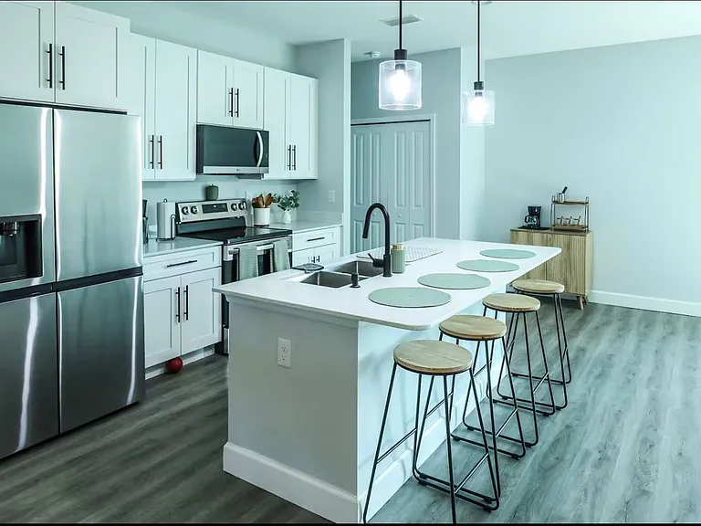 4039 Conestoga St — Photo 2