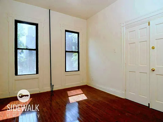 Rented by Sidewalk Realty LLC | media 11