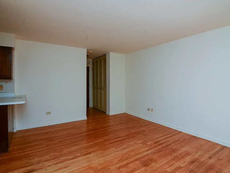 2629 N Hampden Ct #803 — Photo 12