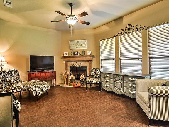 4th image of 9202 Parkview Cir