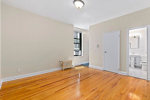1st image of 150 W 47th St APT 7E