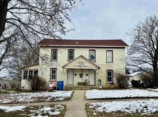 805 10th St, Monroe, WI 53566