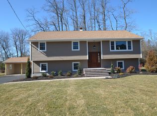 20 Schoener Rd, East Hanover, NJ 07936