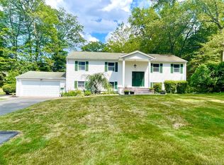 5 Renwood Ct, New City, NY 10956