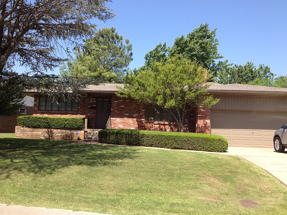 9649 Village Dr