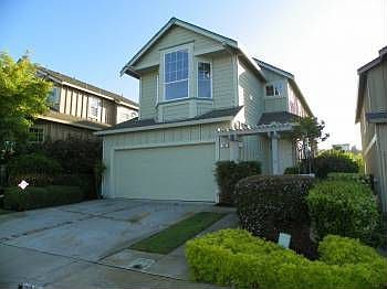 1st image of 209 Cliff Walk Dr