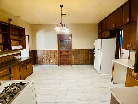 5th image of 803 Avenue C