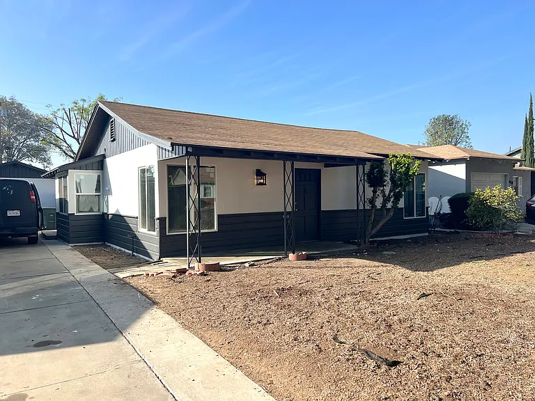 4616 Edgewood Pl — Photo 1