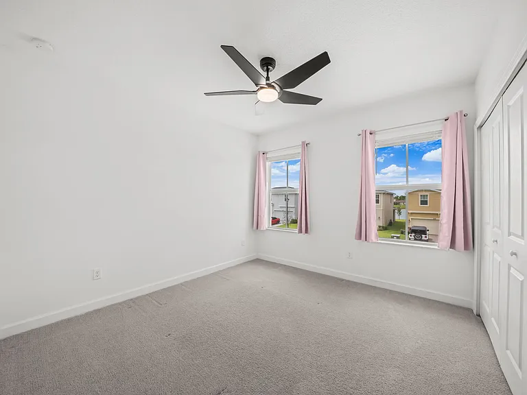 640 Veridian Cir NW — Photo 31