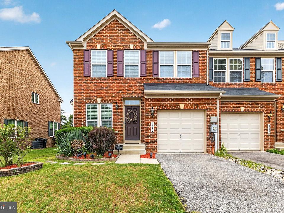 1st image of 2429 Baileys Pond Rd
