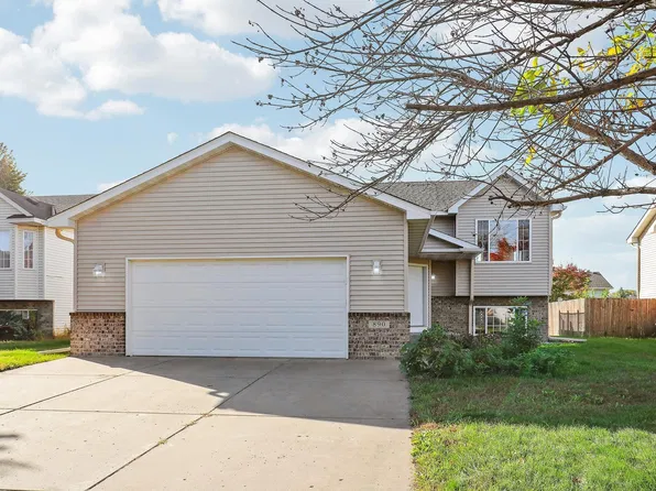 890 Newport Ave, Shakopee, MN 55379