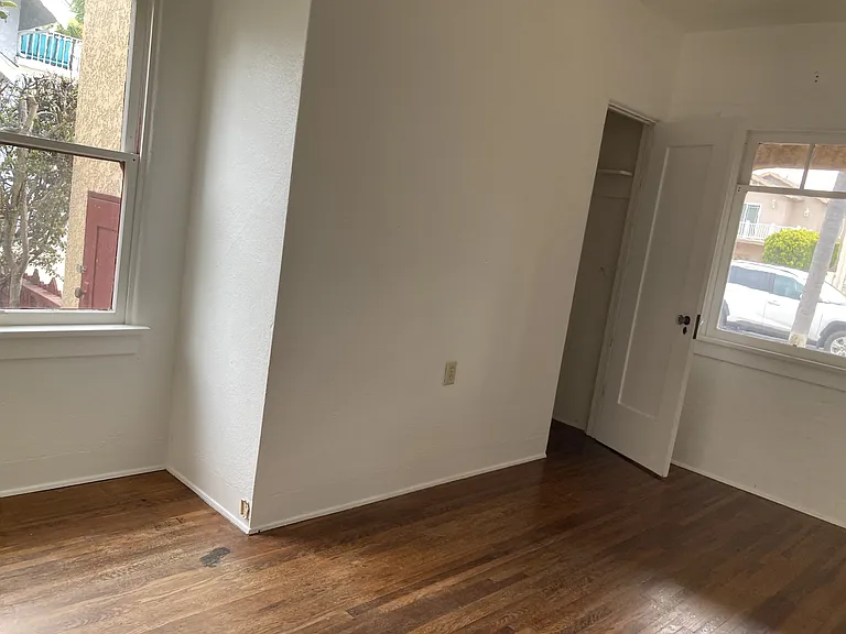 4438 Campus Ave #4438 — Photo 9