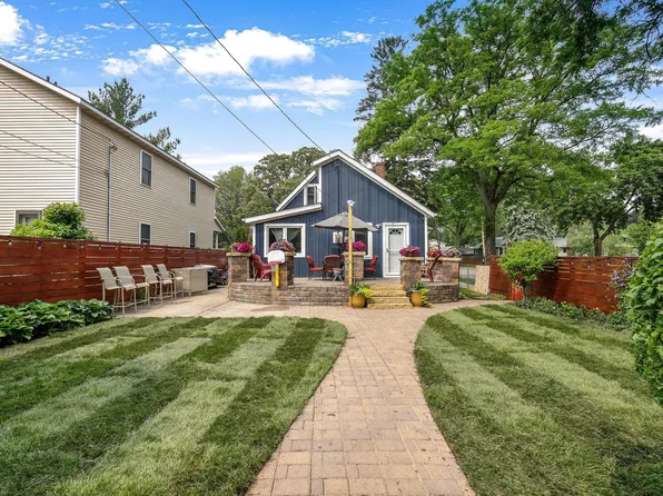 3301 38th Ave S, Minneapolis, MN 55406