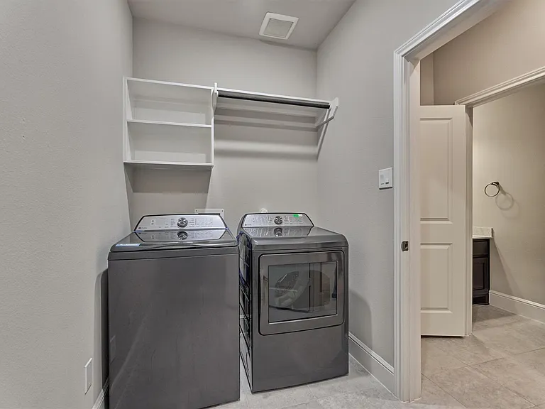 20911 Velvet Wing Dr — Photo 38