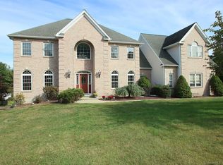 31 Valley View Ct, Southington, CT 06489