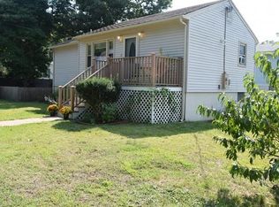 2 Harding Ave, Wareham, MA 02571