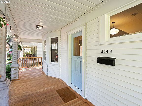 5th image of 3144 NE Everett St