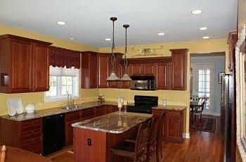 4th image of 57 Tyler Dr