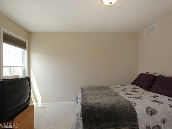 4th image of 3055 Ledgestone Pl NE