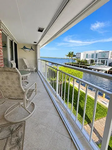 68 Yacht Club Dr #22