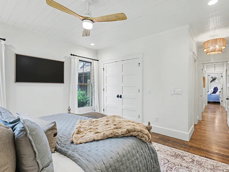 545 Cross Creek Trl — Photo 47