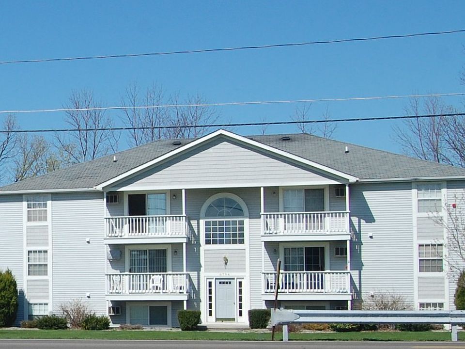1st image of 6820 Plaza Dr APT 12
