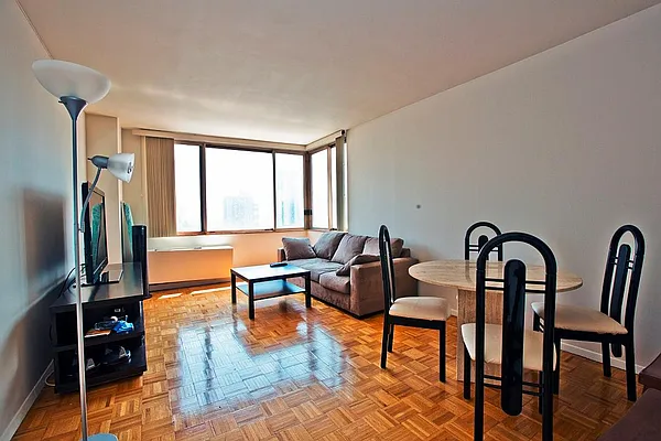 Rented by Keller Williams NYC | media 15