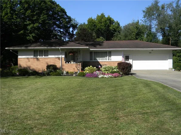 2352 Williams Rd, Cortland, OH 44410