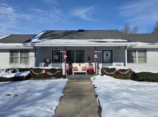 176 S Dixie Hwy, Saint Anne, IL