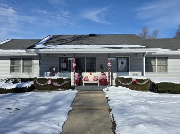 176 S Dixie Hwy, Saint Anne, IL 60964