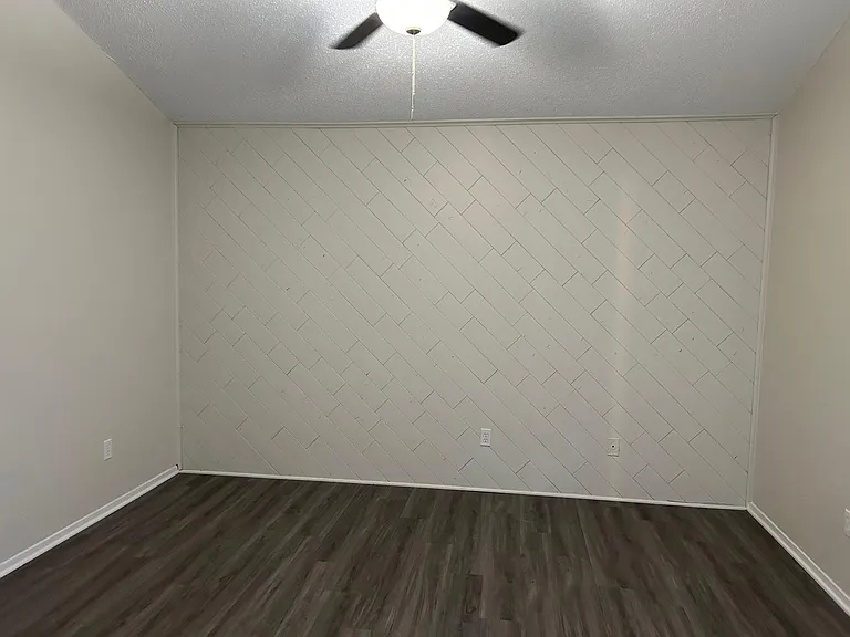 1801 Ridgeview St — Photo 6