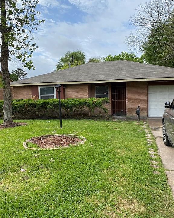 1st image of 5623 Maywood Dr