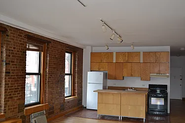 Rented by Tabak Real Estate