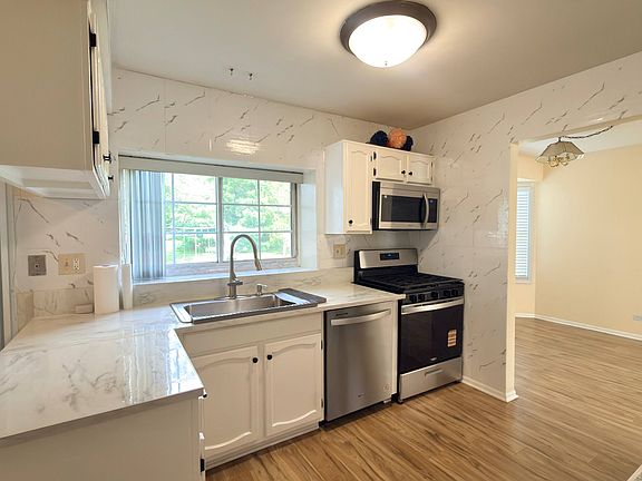 5th image of 1464 Farrington Ln