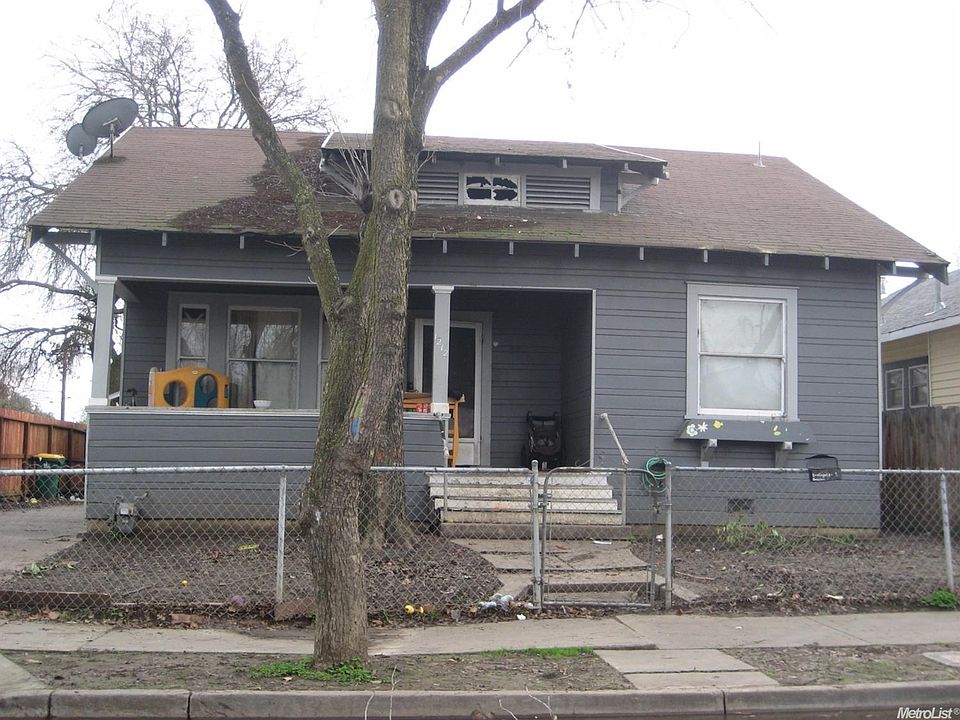 2nd image of 1212 E Roosevelt St