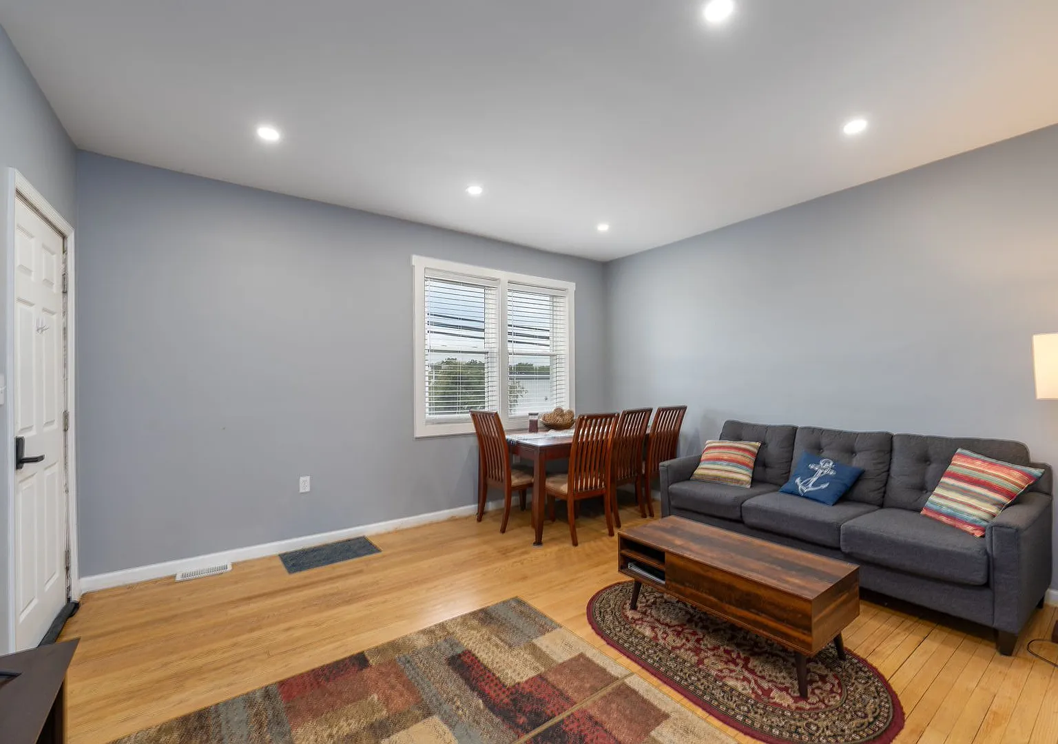 1047 Desoto Rd. — Photo 3