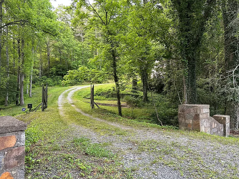 10190 Rosman Hwy — Photo 2