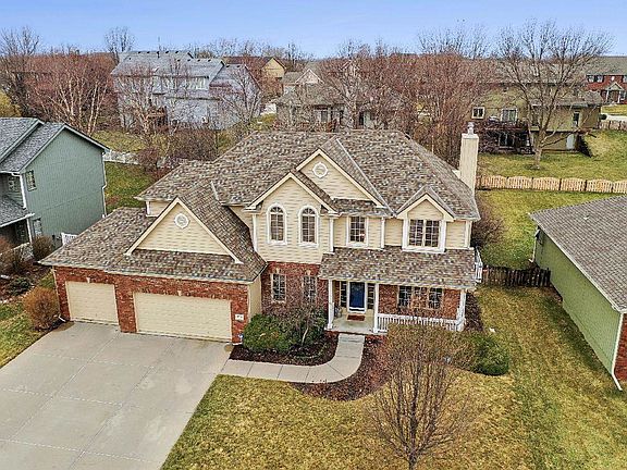 4th image of 4822 N 138th St