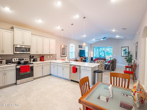 2nd image of 37 MARLIN Drive