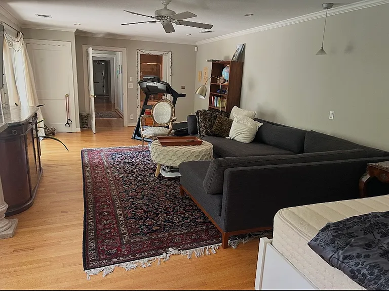 2044 Addison Rd — Photo 15