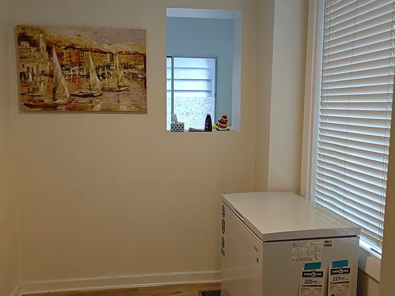 307 Saint George St #1 — Photo 12
