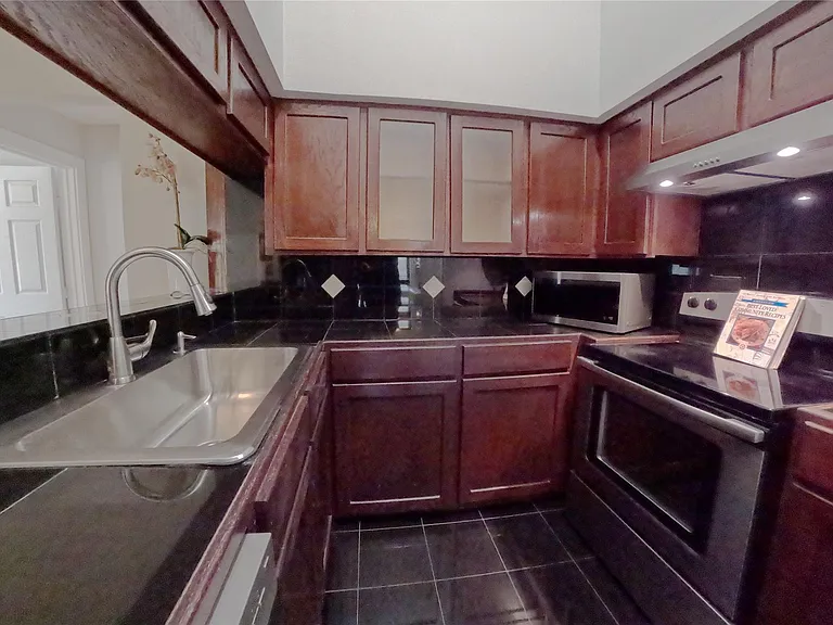 1881 Bering Dr #6 — Photo 17