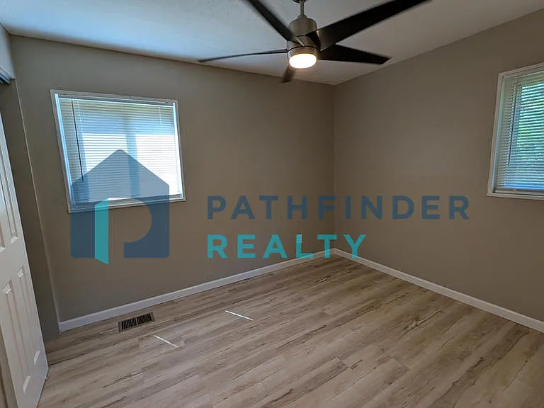 4253 Redonda Ln — Photo 9