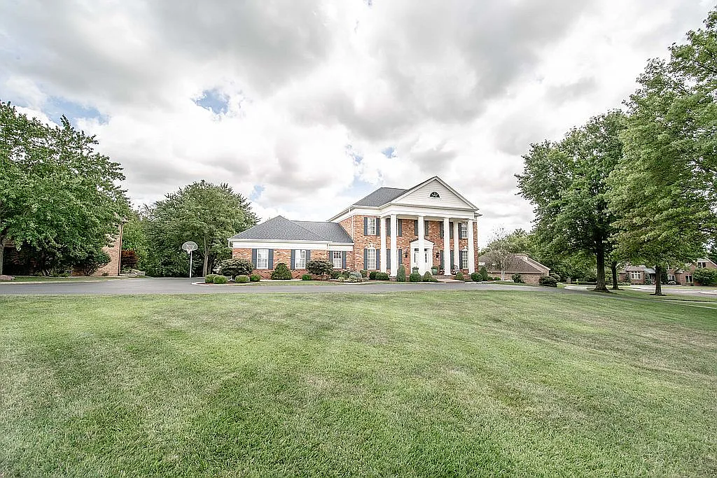 13542 Pine Wood Trl photo 1