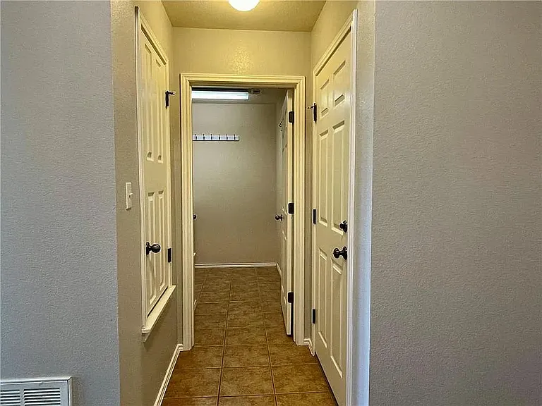 9405 Castle Pines Dr — Photo 18